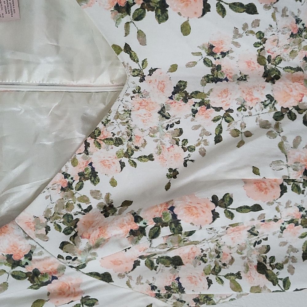Forever 21 Contemporary Floral Sheath Dress - Picture 2 of 5